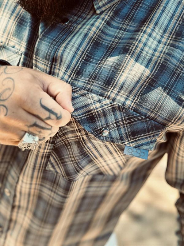 Outsider Flannel Shirt – Premium Comfort with Classic Outdoor Style