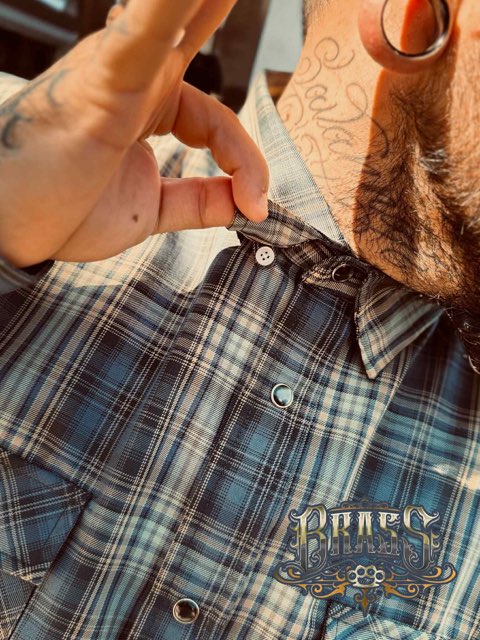 Outsider Flannel Shirt – Premium Comfort with Classic Outdoor Style